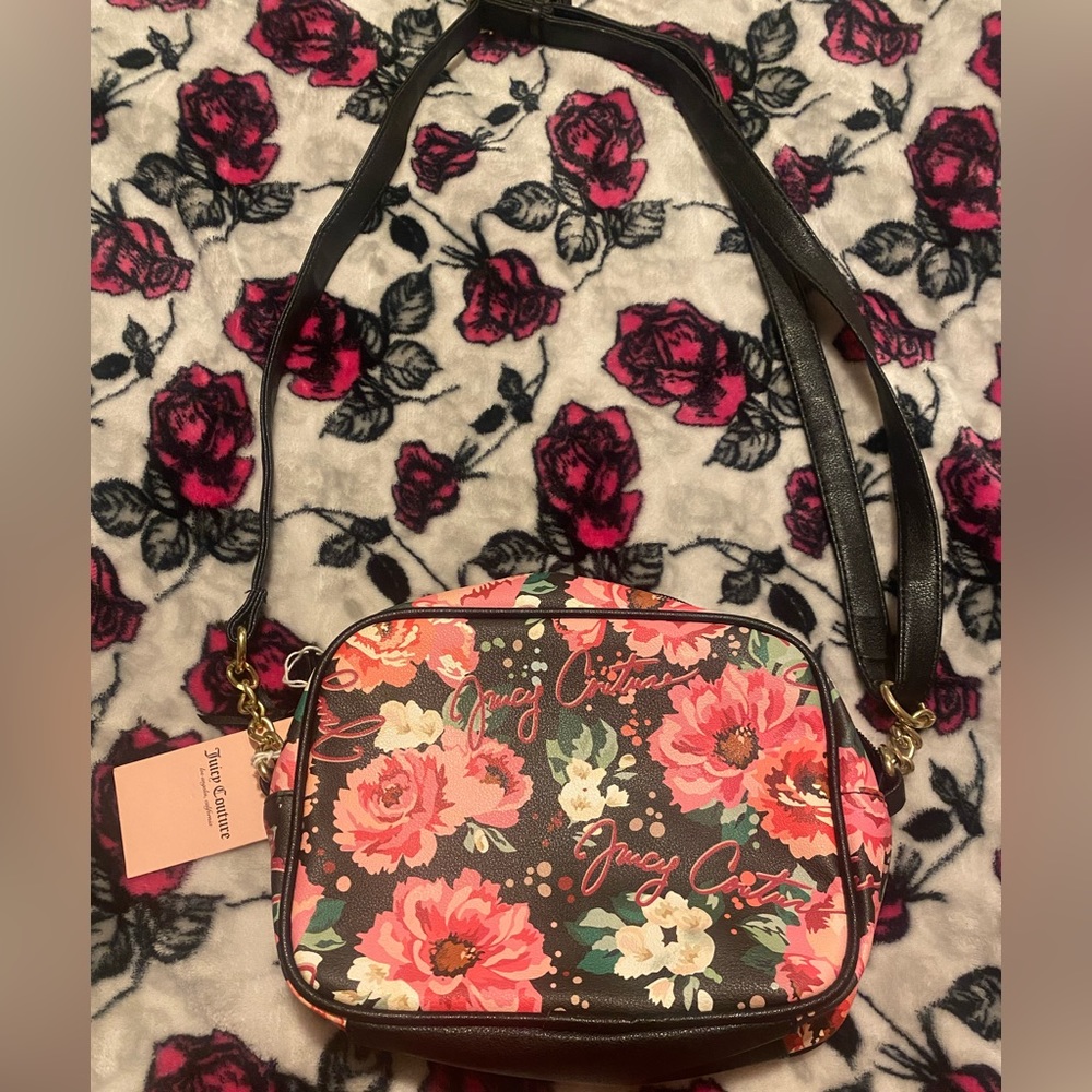 NWT Juicy Couture purse with bags holder